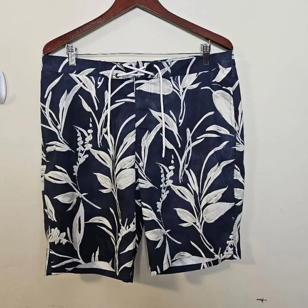 Abercrombie & Fitch Stretch Swim Stretch Trunks Mens Blue and White Foiliage Siz
